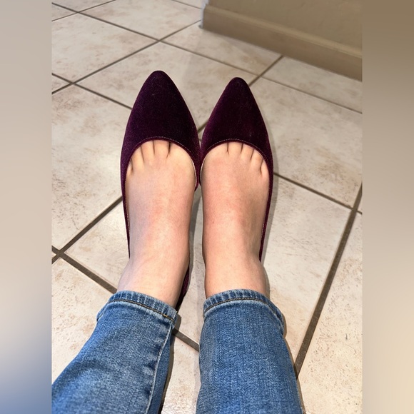 Purple plum velvet pointy flats women’s shoes used and well loved very pretty - Picture 16 of 16